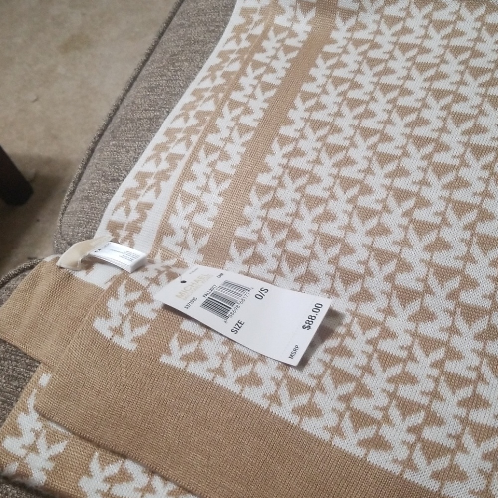 Michael Kors scarf